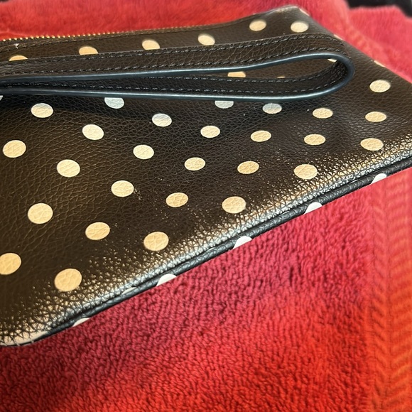 Karl Lagerfeld Paris Wristlet Bag Black/White Polka Dots used 7x4.5” - Picture 4 of 5